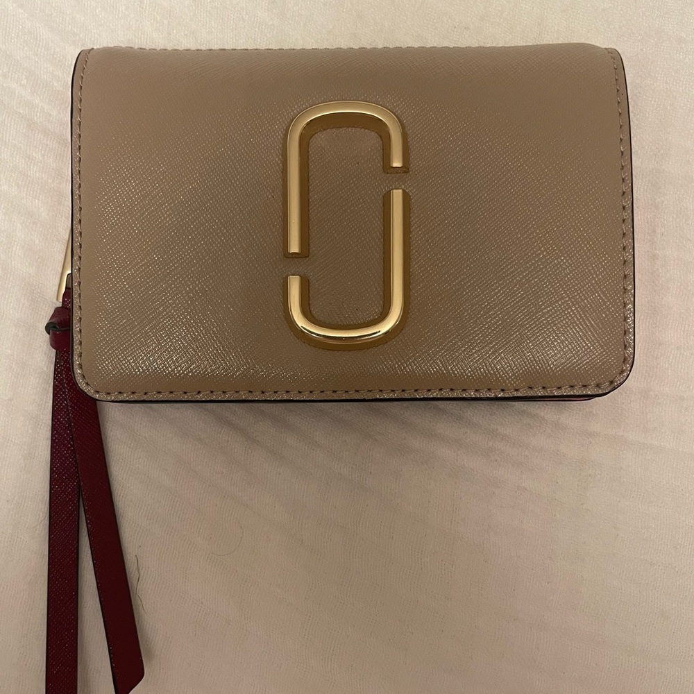 Marc Jacobs Snapshot Compact Wallet - NWOT